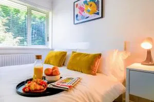 Airport Way - Cosy 2 Bed Apartment near the M1 - Offley