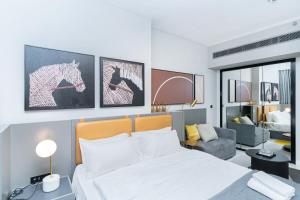 Prime location I High floor I Furnished studio