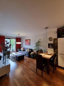 Central business apartment - FREE PARKING