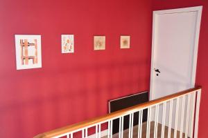 Lovely Town Apartment - Sleeps 5 Parking & Garden