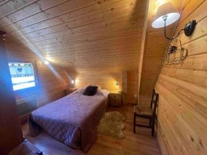 Chalets La joue du loup Bord des pistes - Chalet en bois de charme pour 10 personnes : photos des chambres