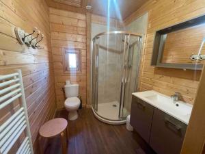 Chalets La joue du loup Bord des pistes - Chalet en bois de charme pour 10 personnes : photos des chambres