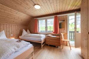 Double Room with Shared Toilet room in Schwendi Lodge