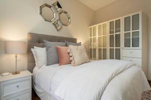 Elegant 3BR Home with Rooftop & Grill in Centro San Miguel