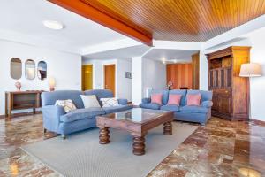 Apt Alameda de Colon Solo Familias