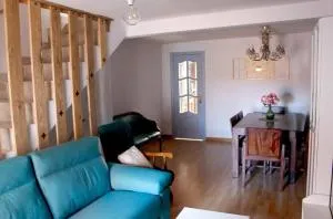 Casa de la Golondrina - Pedro Bernardo