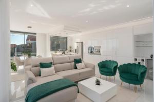 The White House by An Island Apart