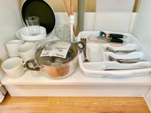 London Studio Apartments, Private Bathroom, Kitchenette, Parking, NP7