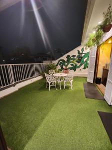 Incrível quarto e sala na quadra da praia de Ipanema