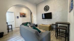 Bookarest Hostel Malta