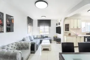 relaxing duplex in ashdod by torohome - ‘En Ẕurim