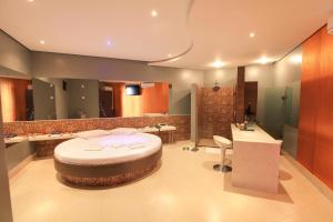 Frenesi Motel Rondon