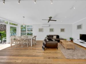 Twin Rivers Whitehouse