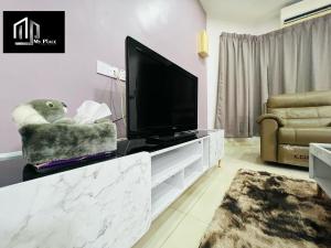 2 Storey 5BR 16pax Semabok Taman Cheng Ho, 3 by Myplace