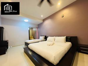 2 Storey 5BR 16pax Semabok Taman Cheng Ho, 3 by Myplace