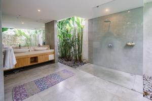 Villa Becca 4 Bedroom at Seminyak near to the Beach