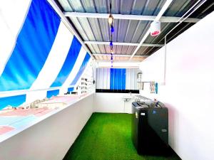 k4 be chill *Wongwianyai BTS_80m*Family&Friend*