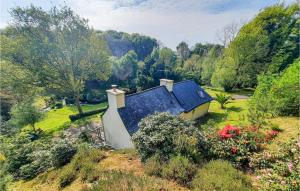 Maisons de vacances Beautiful Home In Plouigneau With Kitchen : photos des chambres