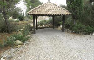 Maisons de vacances Awesome Home In Pouzols-Minervois : photos des chambres