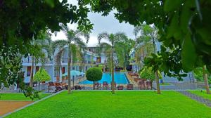 Royal Reach Udawalawe