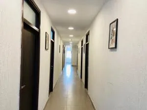 Abuzz Oxfordcaps Imperial Heights Premium - Rājpur