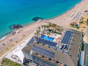 Caprici Beach Hotel & Spa