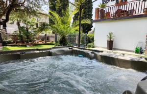 Casa Rustica con giardino