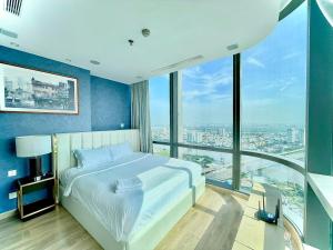 Landmark 81 - Stay in the top of Vietnam - 1,2,3,4 bedroom Apartment