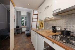 Cozy Studio for 3 Guests near Centrum Praskie Koneser by Renters