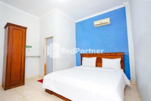 Hotel Serena Anggrek near Manhattan Times Square Mall Medan RedPartner