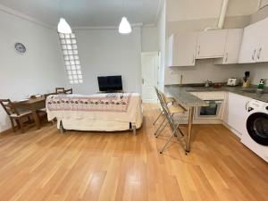 Nice flat in Atarazanas - SOUV