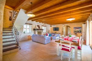 Elegant villa in village Pavićini, Istria