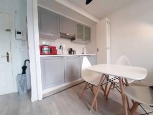 P Sanz 1, 405 by YBH