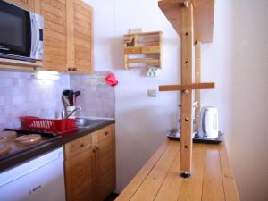 Studio confortable avec balcon à 400m des pistes - Auris en Oisans - FR-1-297-138