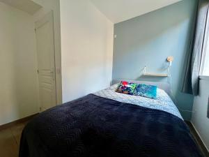 Appartements APPART TOTORO @ FREE PARKING/WIFI/DRAPS : photos des chambres