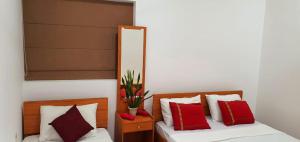 2BR Beachside Apartment Mt Lavinia