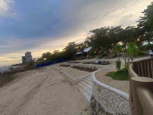 Mactan Newtown Studio Unit Near Airport