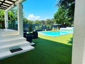 Villas Villa piscine & terrain tennis : photos des chambres