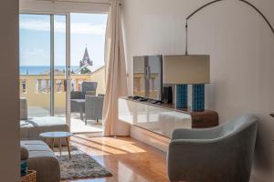 Centre Funchal top floor terrace & large balconies