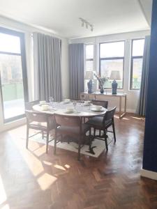 @Derricks Luxury Apartments