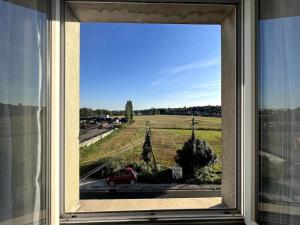 Appartements Le Thomeryon 10 minutes de Fontainebleau : photos des chambres