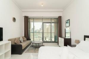 StoneTree - Elegant Studio in Business Bay