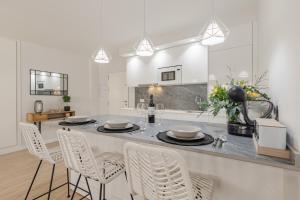 AvantiStays Murillo, Elegance & Comfort