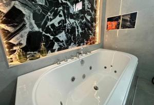 Phirom pool villa pattaya