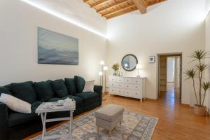 La Perla Del Borgo Apartment img2