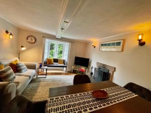 Cosy Cottage for 6 & Pets Friendly in Hope Valley - Pass the Keys