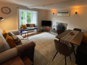 Cosy Cottage for 6 & Pets Friendly in Hope Valley - Pass the Keys