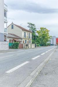 Bel appartement-garage privé-balcon-wifi fibre