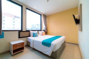 Sans Hotel Liv Ancol by RedDoorz