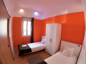 Lisbon T2 apartment in typical villa in Sapadores Lisbon